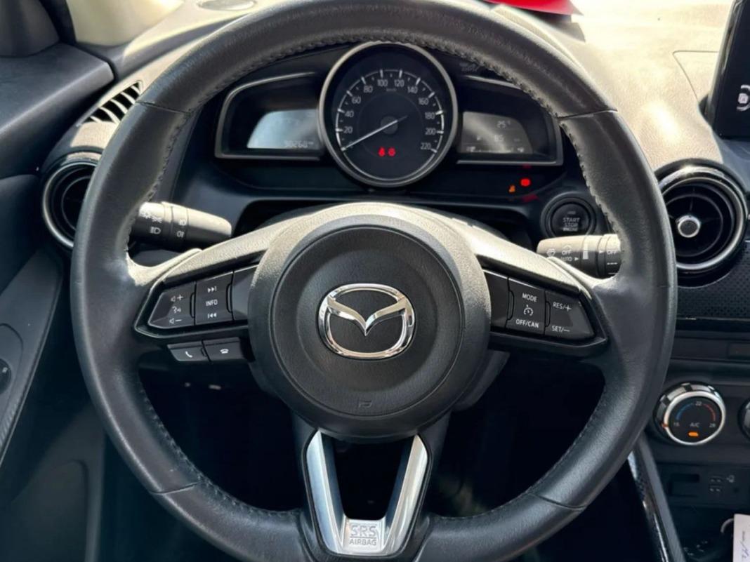 Mazda Mazda2 1.5 GE 66kW (90CV) Black Tech Edition