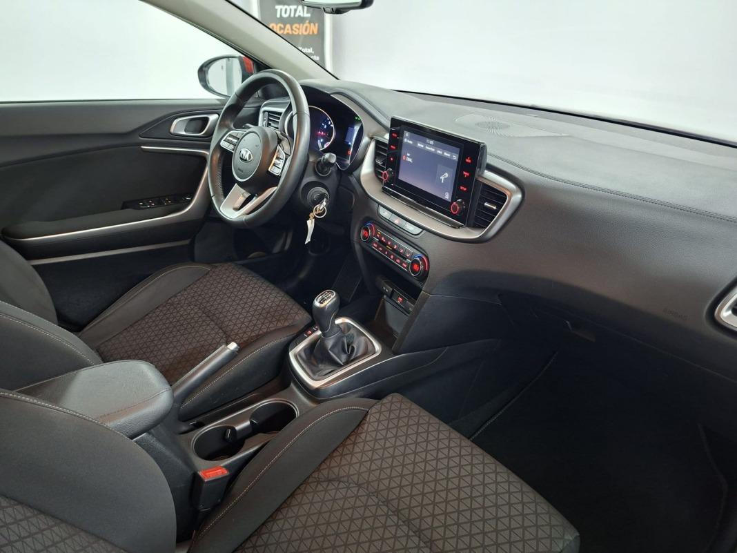 Kia Ceed 1.0 T-GDi 74kW (100CV) Drive
