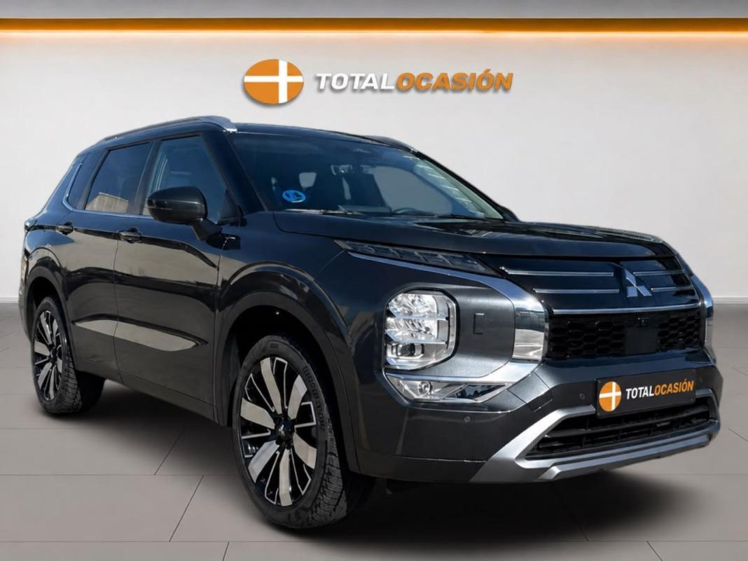 Mitsubishi Outlander PHEV Kaiteki 4WD
