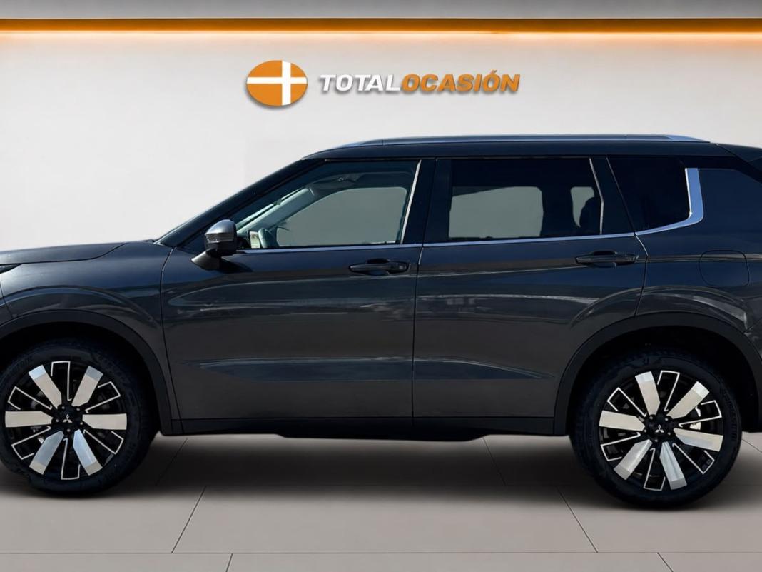 Mitsubishi Outlander PHEV Kaiteki 4WD