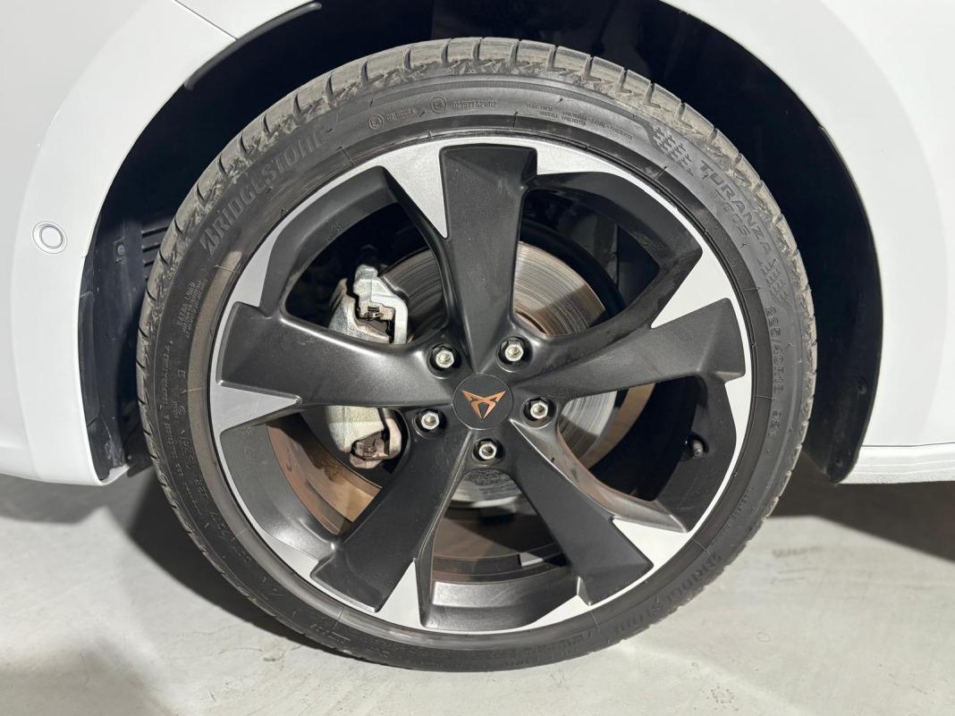 CUPRA Leon Sportstourer 1.5 eTSI DSG 110 kW (150 CV)