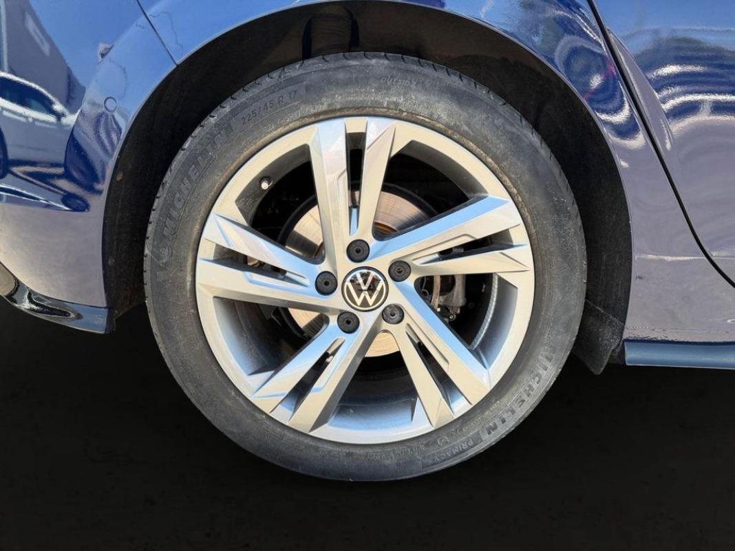 Volkswagen Golf R-Line 1.5 eTSI 110 kW (150 CV) DSG