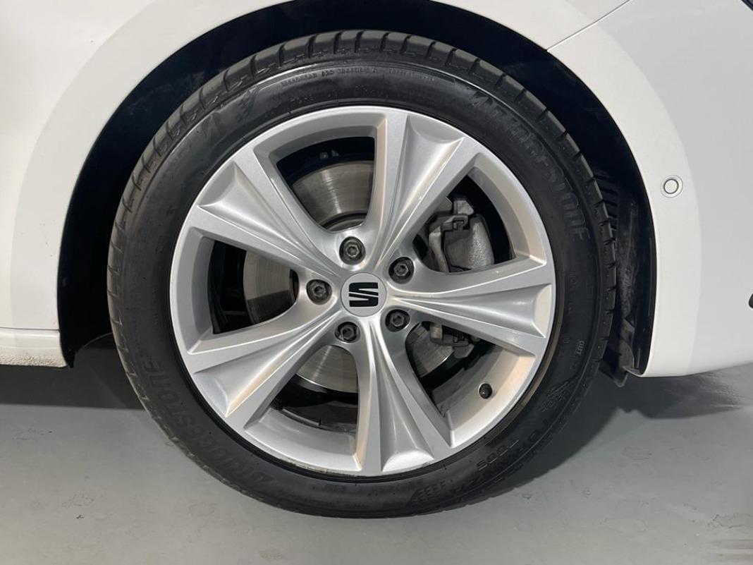 SEAT León 1.5 eTSI S&S FR Special Edition DSG 110 kW (150 CV)