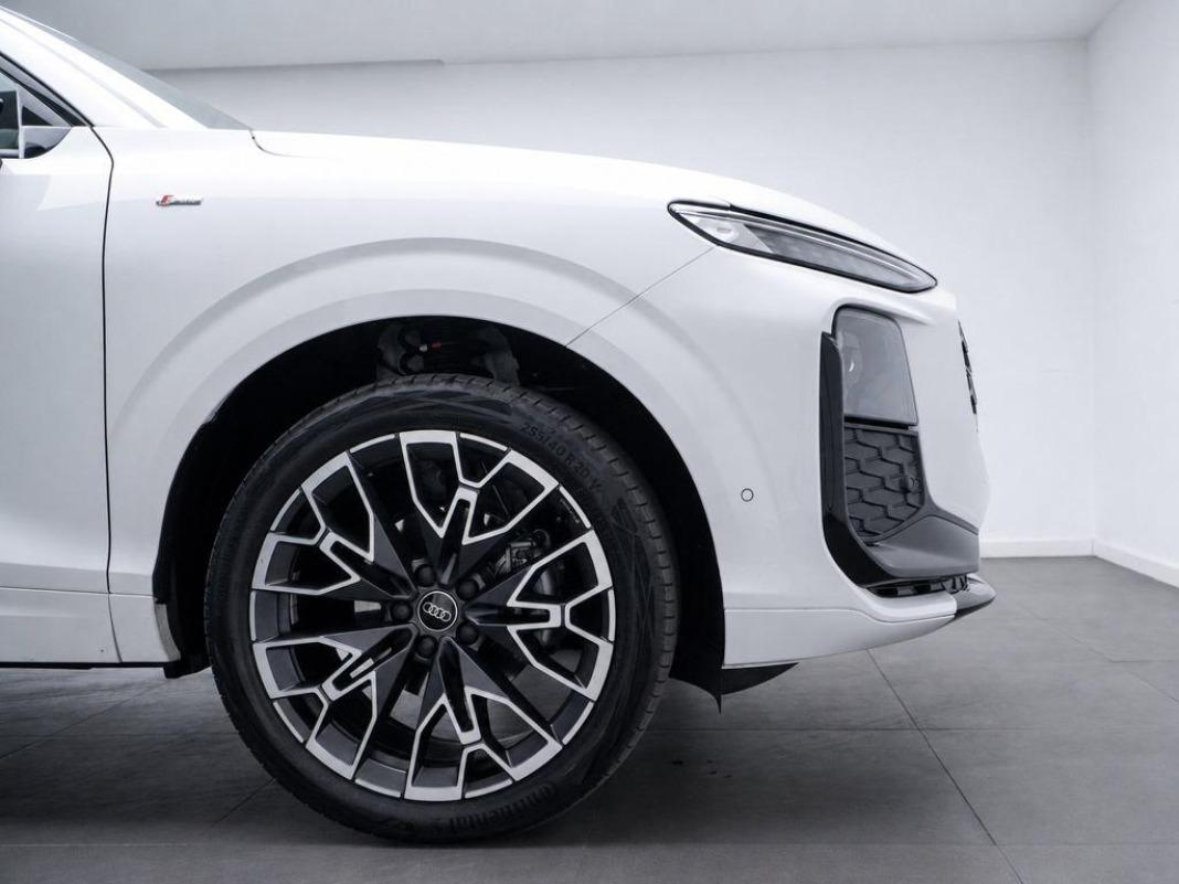 Audi Q3 Black line TFSI 110 kW (150 CV) S tronic