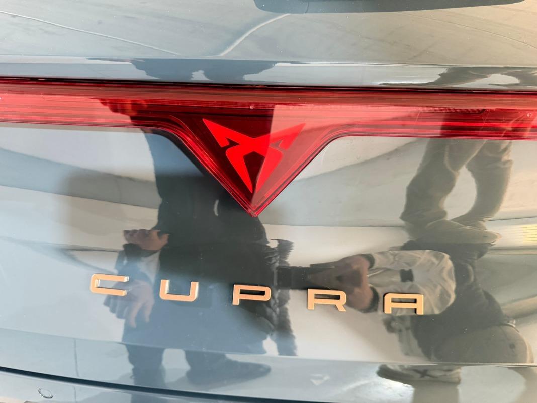 CUPRA Leon Sportstourer 1.5 eTSI DSG 110 kW (150 CV)