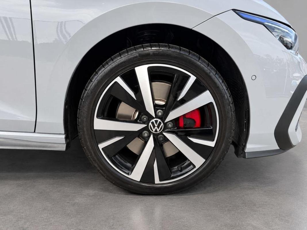 Volkswagen Golf GTE 1.5 PHEV 130kW 200 kW (272 CV) DSG