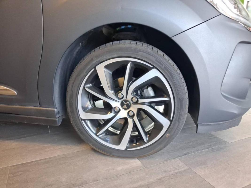 DS Ds 3 PureTech 81kW (110CV) S&S Dark Side