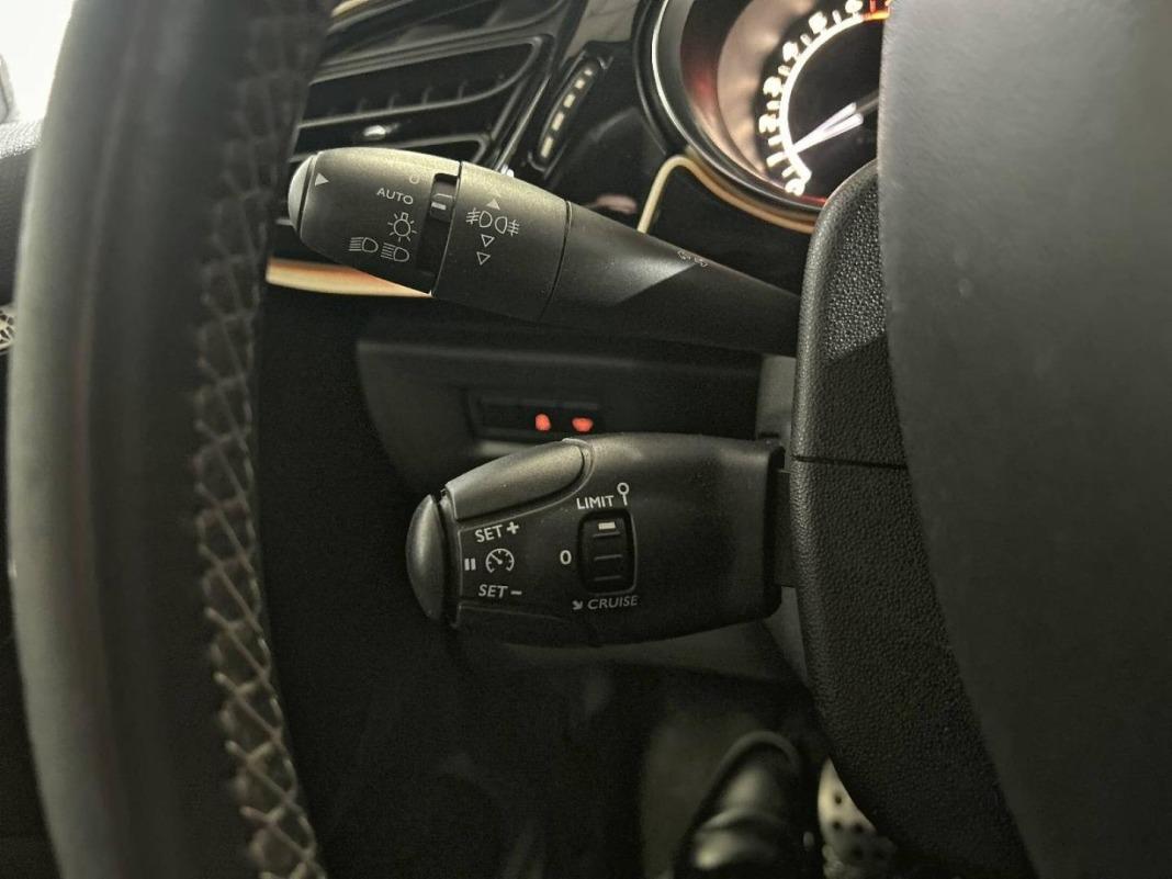 DS Ds 3 PureTech 81kW (110CV) S&S Dark Side
