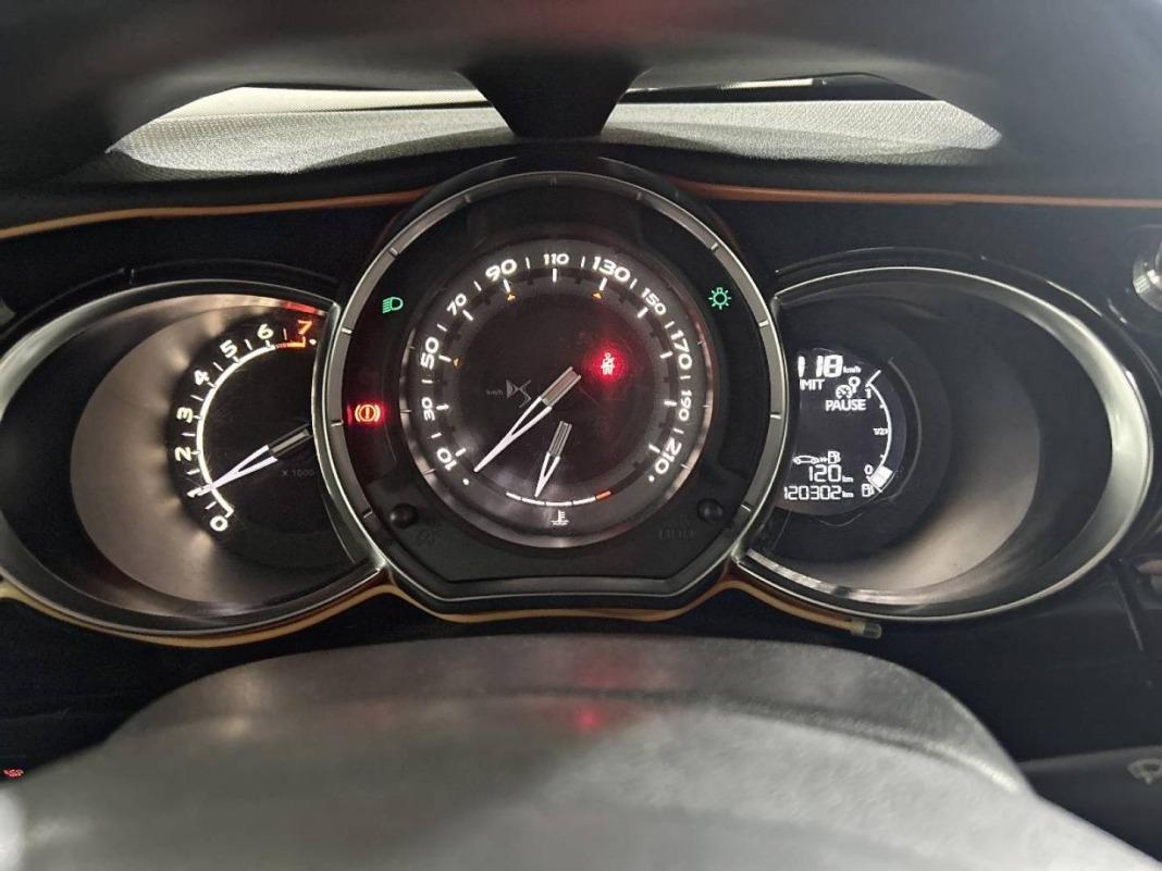 DS Ds 3 PureTech 81kW (110CV) S&S Dark Side