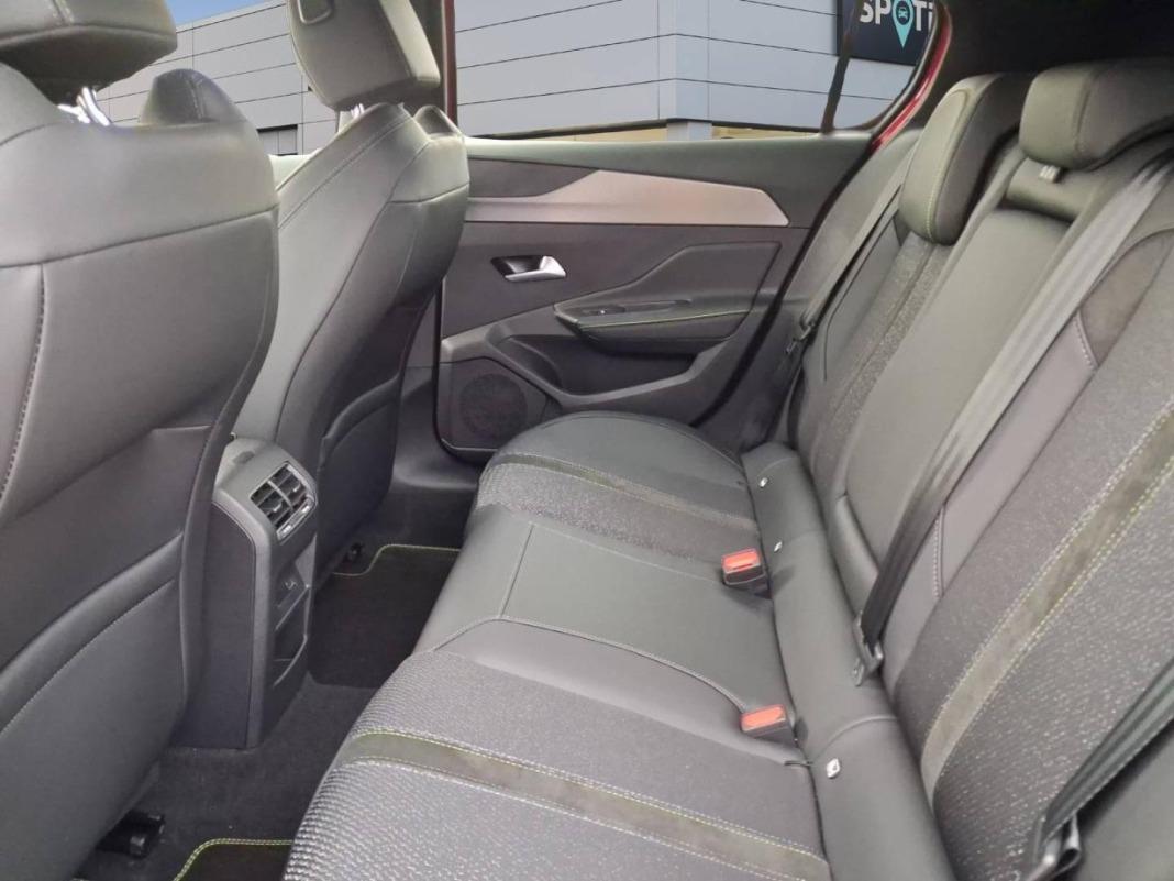 Peugeot 308 5P GT Hybrid MHEV 145 e-DCS6