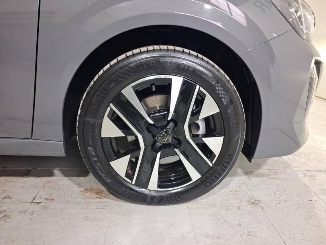 Peugeot 208 Allure HYBRID 110 eDCS6