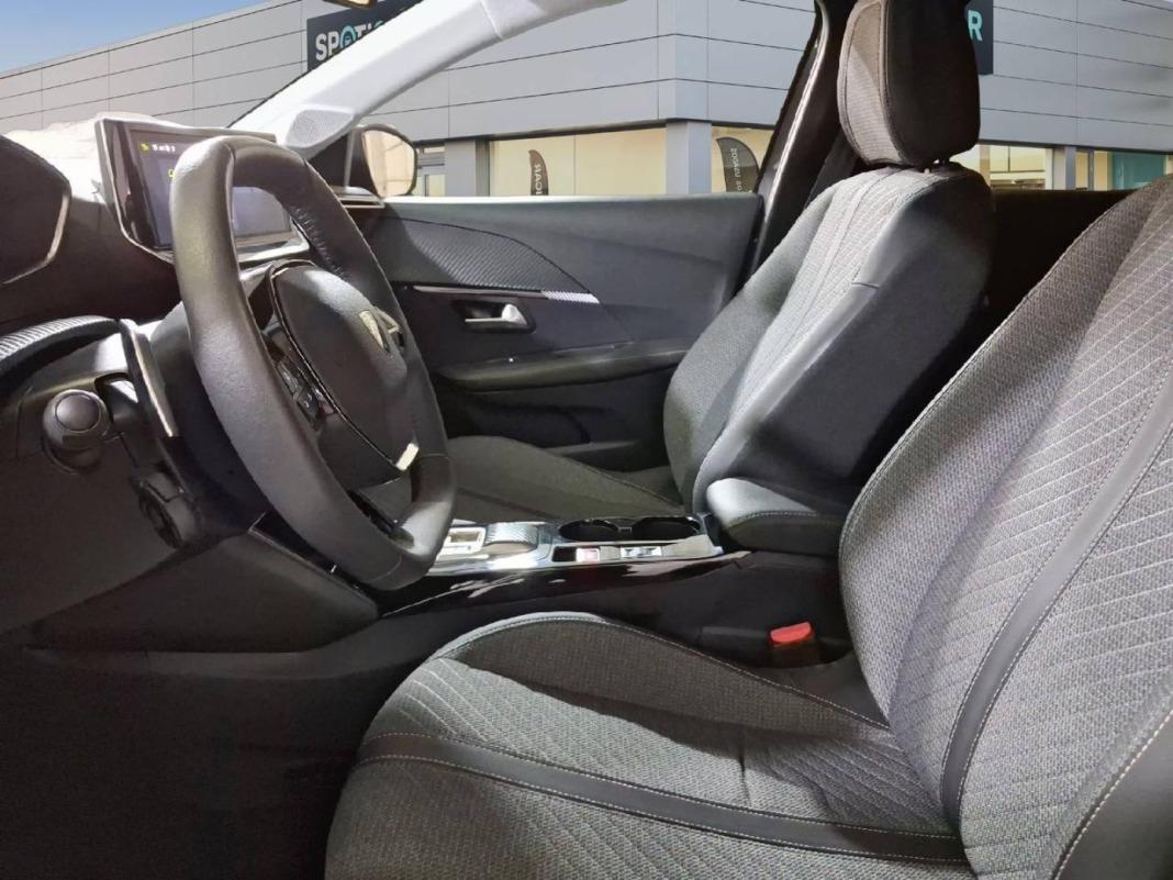 Peugeot 208 Allure HYBRID 110 eDCS6
