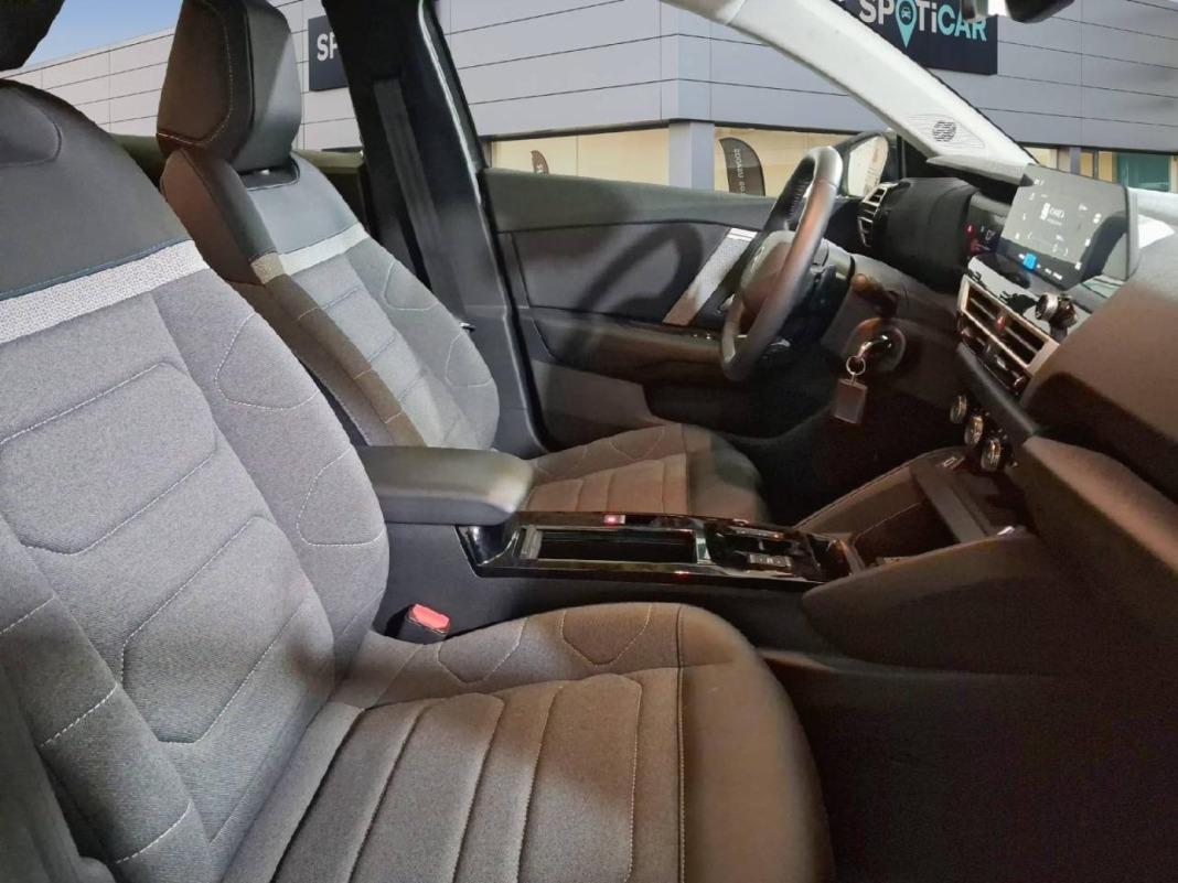 Citroen C4 Hybrid 136 e-DCS6 Plus