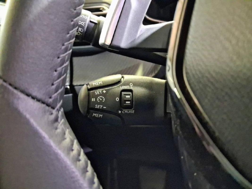 Peugeot 2008 N2008 Allure Hybrid 145 eDCS6