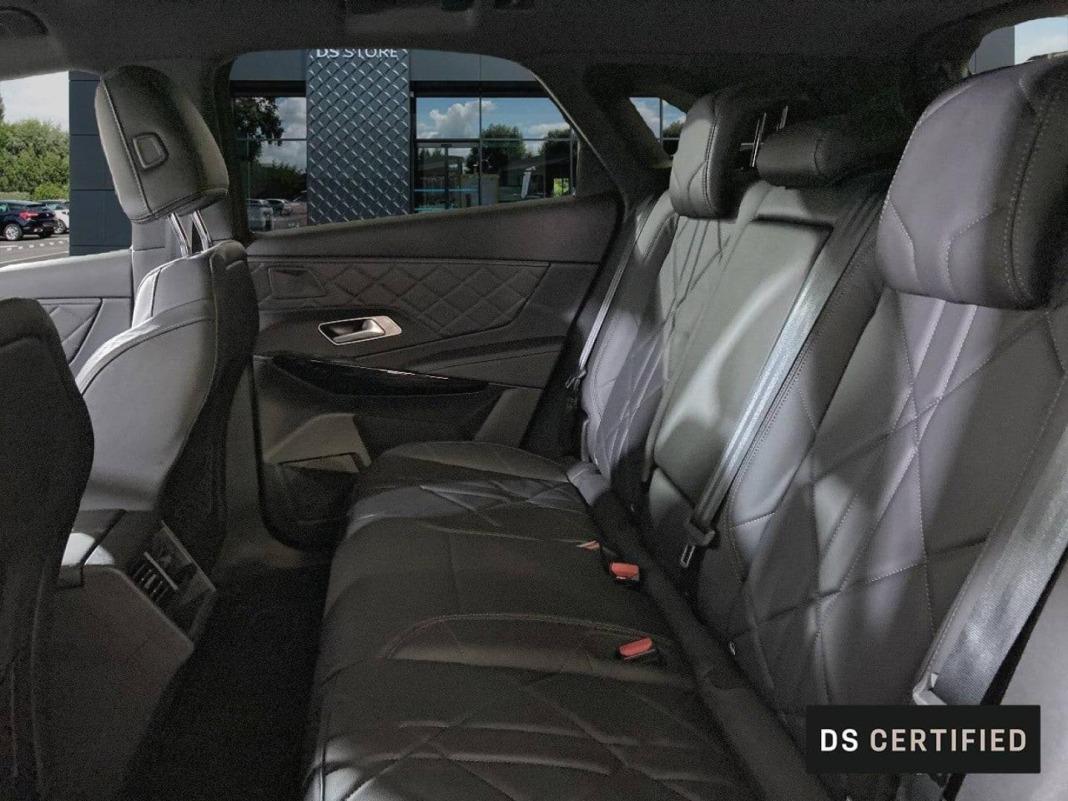 DS 7 E-TENSE 225 RIVOLI