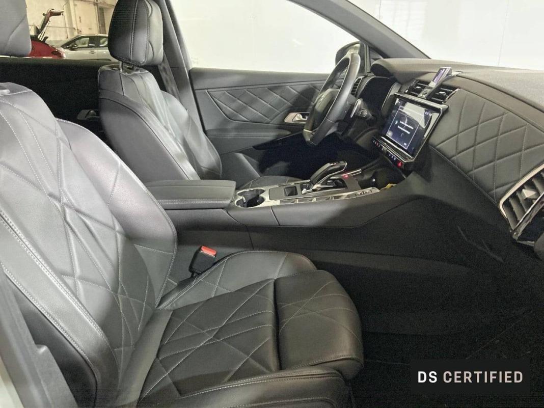 DS 7 E-TENSE 225 RIVOLI