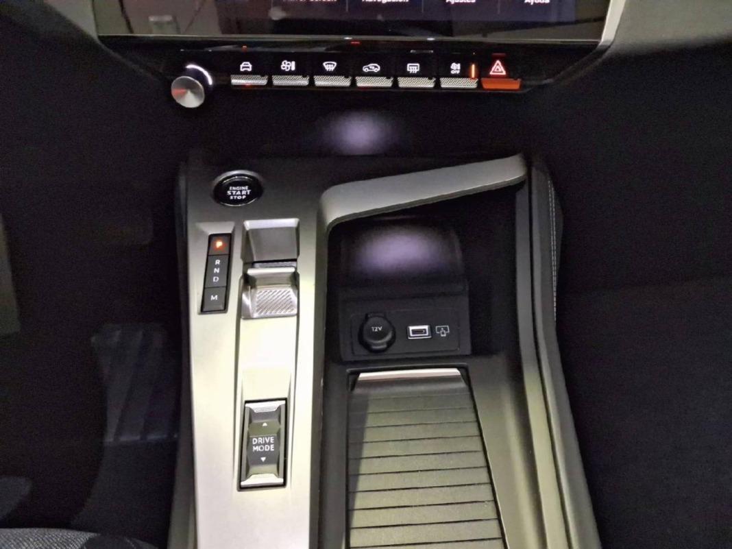 Peugeot 408 408 Allure Puretech 130 EAT8