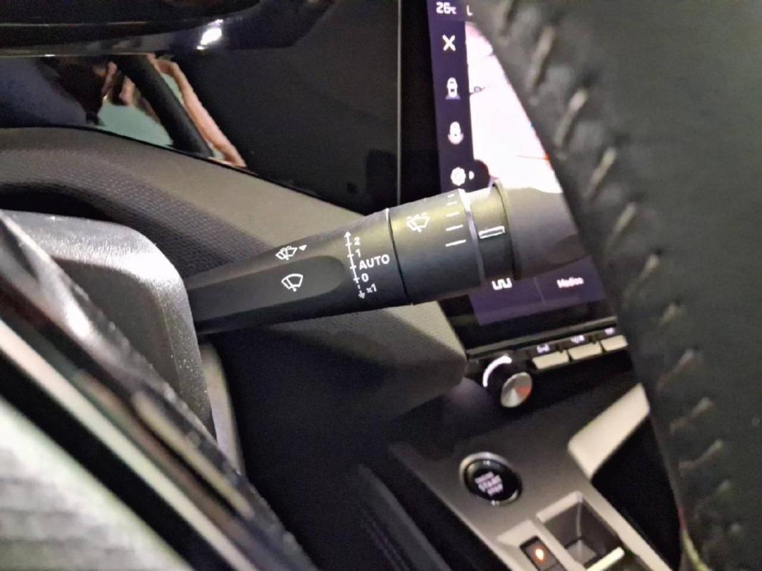 Peugeot 408 408 Allure Puretech 130 EAT8