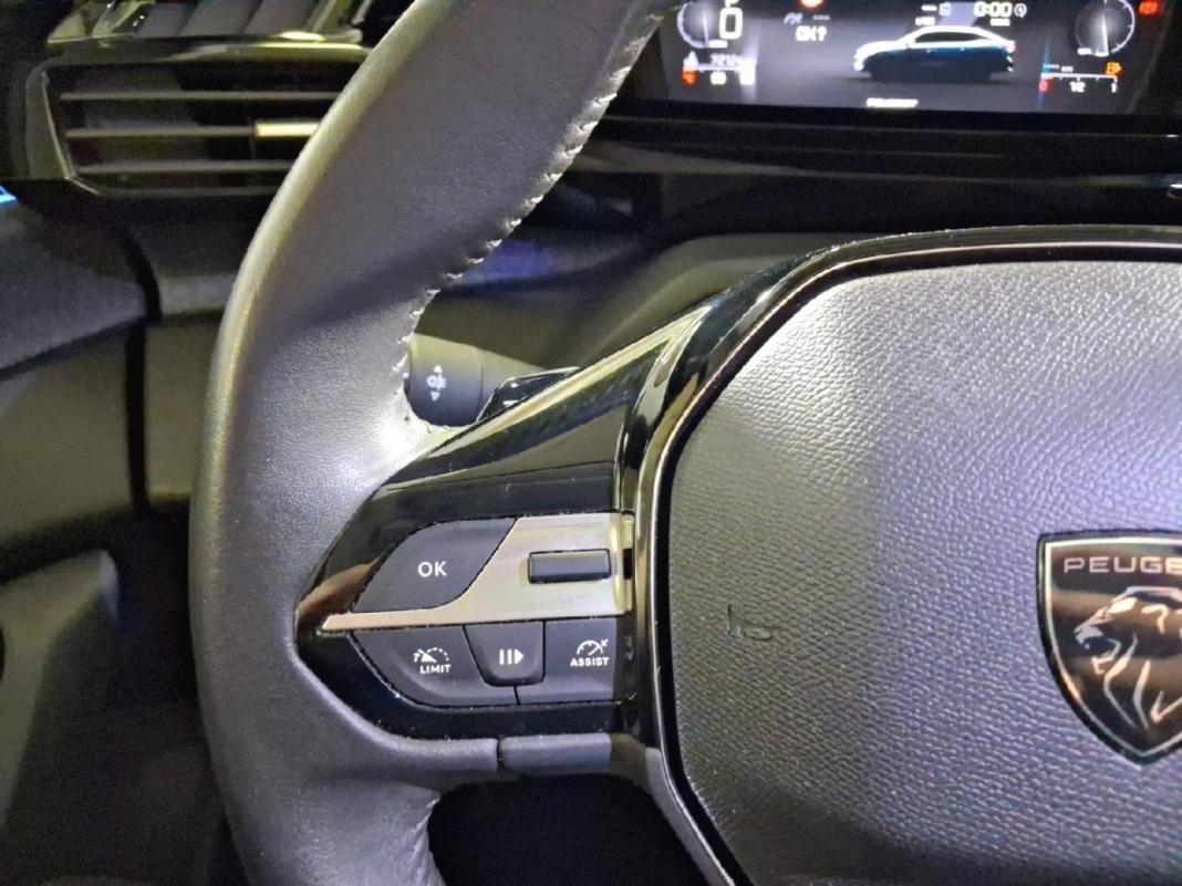 Peugeot 408 408 Allure Puretech 130 EAT8