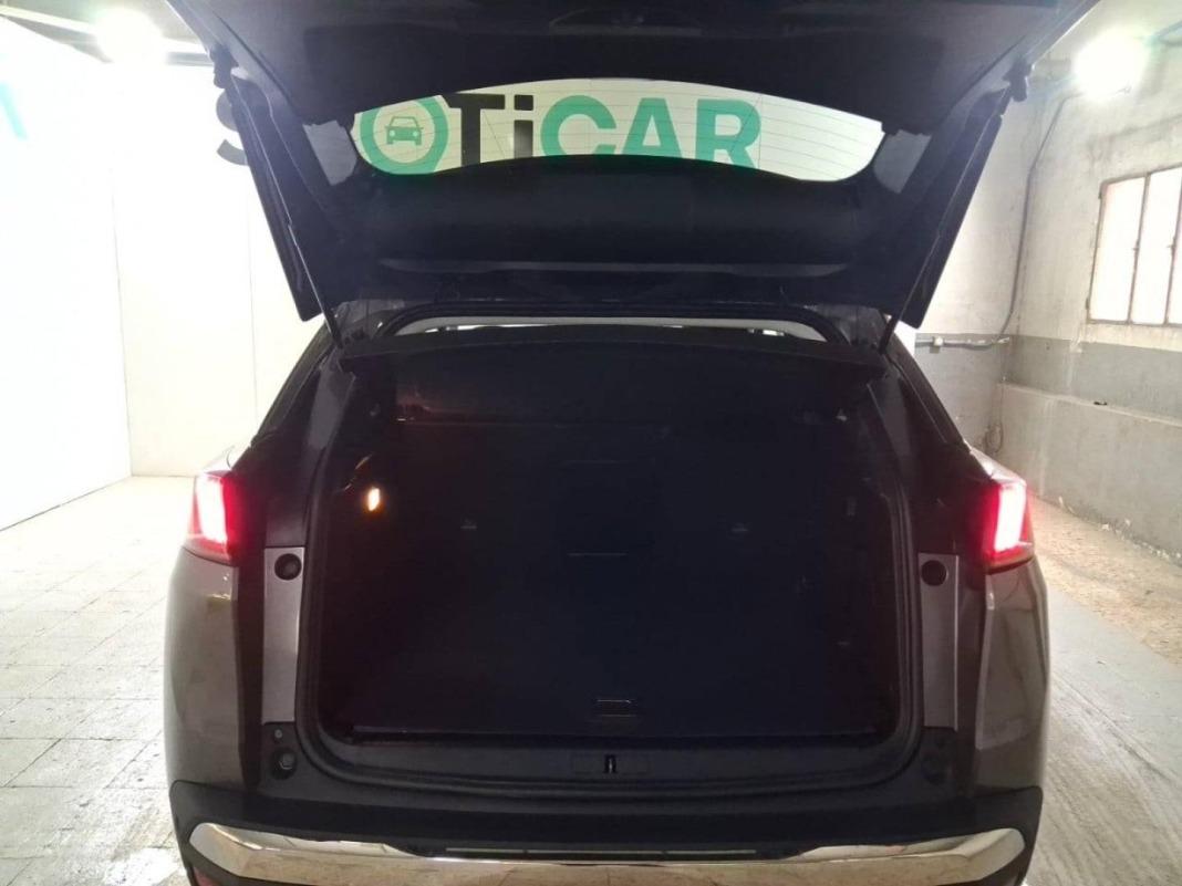 Peugeot 3008 Hybrid 225 e-EAT8 Allure