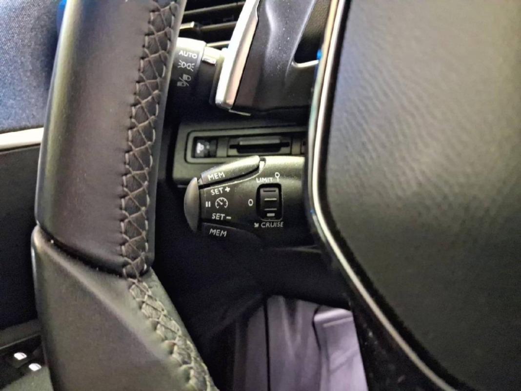 Peugeot 5008 Allure 1.2L PureTech 96kW (130CV) EAT8
