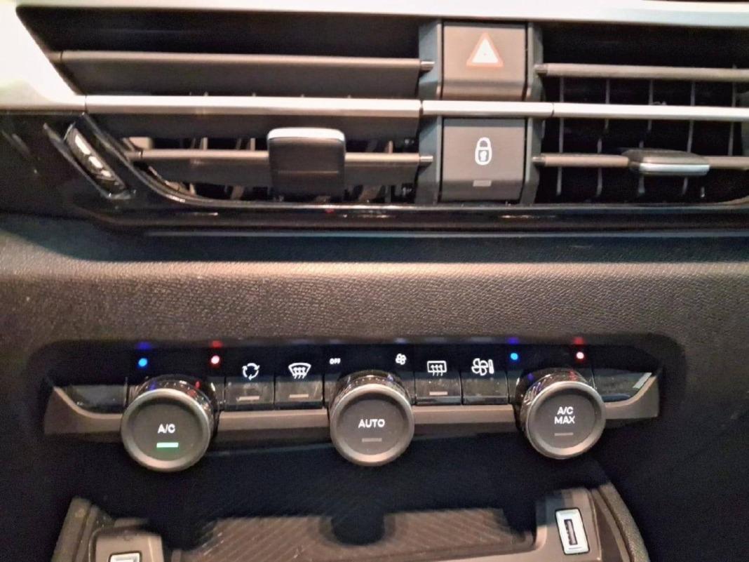 Citroen C4 X Hybrid 145 ë-DCS6 Plus