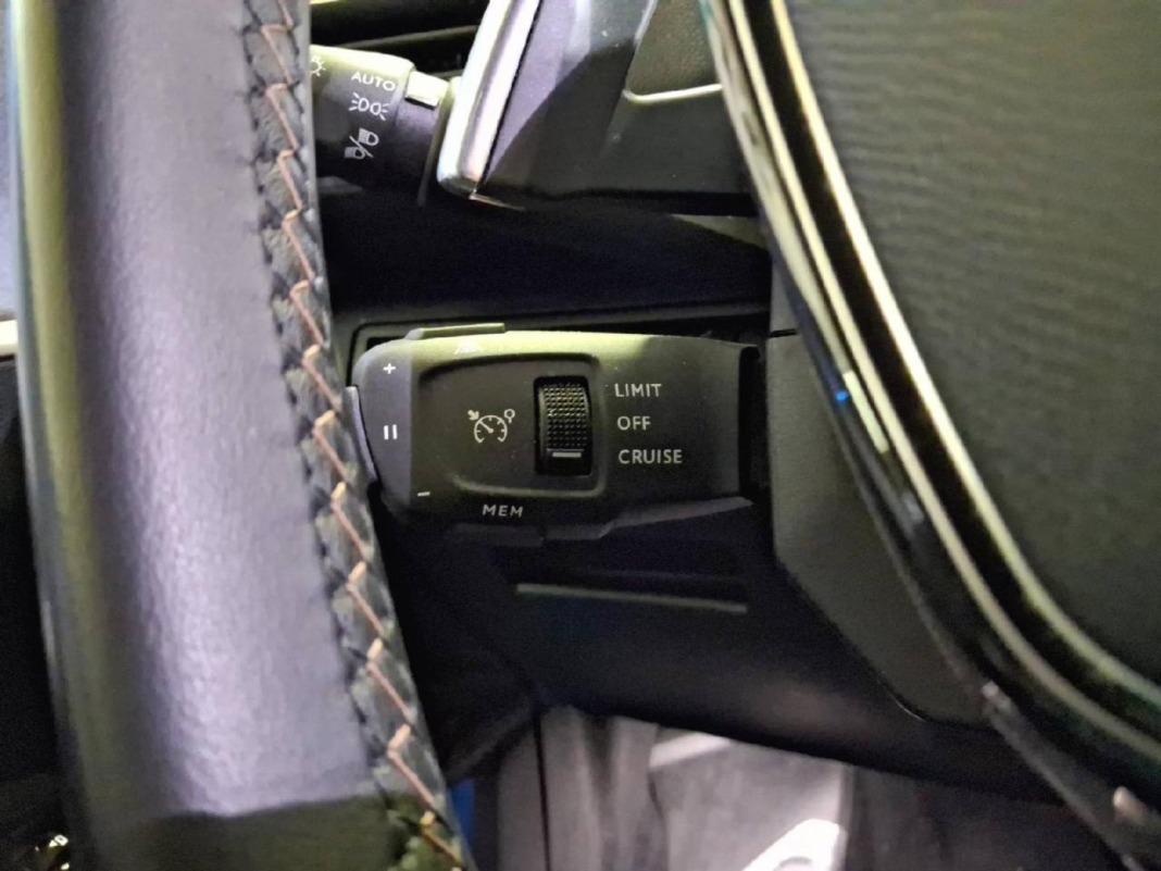 Peugeot 3008 Hybrid 225 e-EAT8 GT Pack