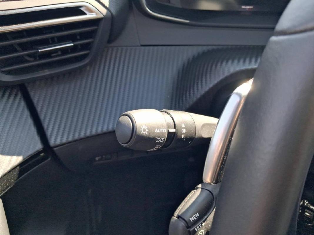 Peugeot 2008 N2008 Allure Hybrid 136 eDCS6