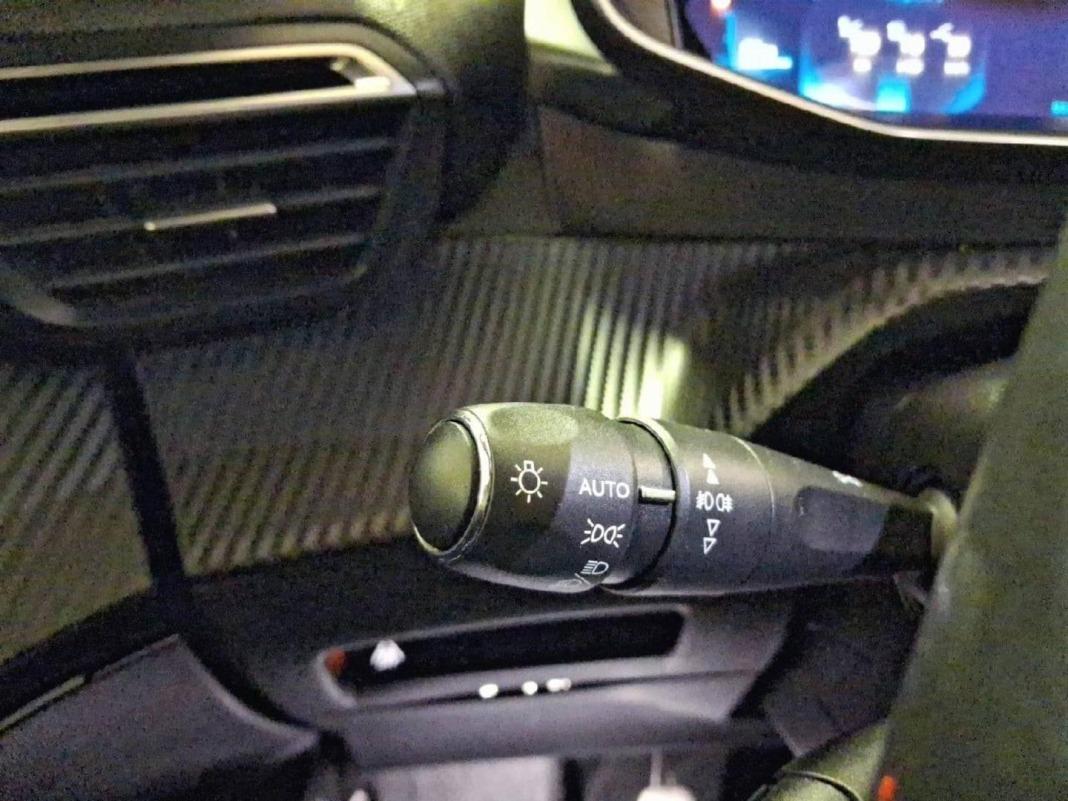 Peugeot 2008 GT Puretech 130 S&S BVM6
