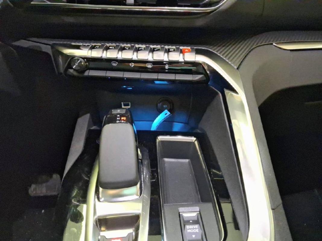 Peugeot 3008 Hybrid 225 e-EAT8 Allure