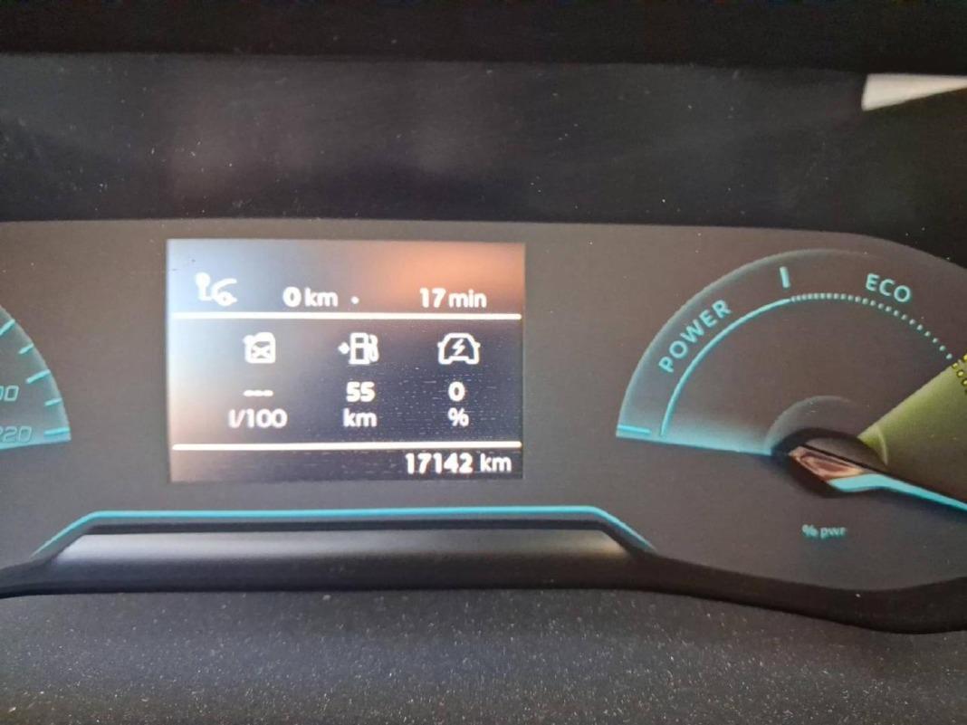 Peugeot 208 Style HYBRID 110 eDCS6