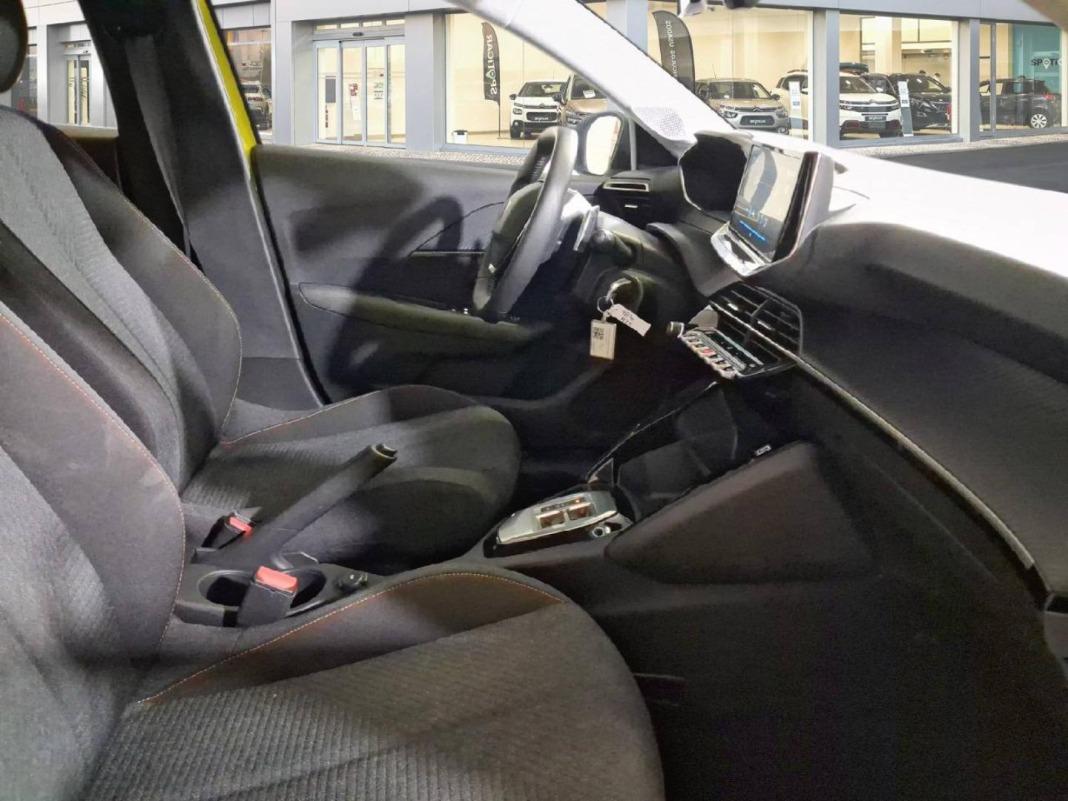 Peugeot 208 Style HYBRID 110 eDCS6