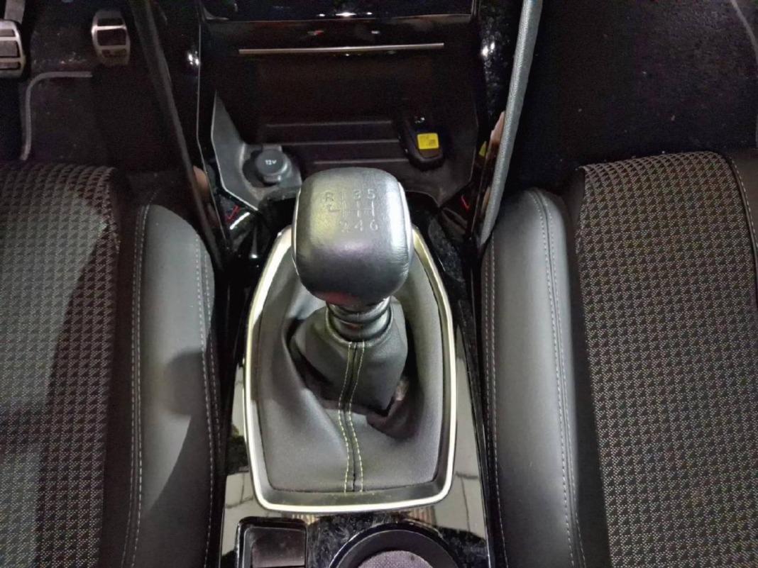 Peugeot 2008 GT Puretech 130 S&S BVM6