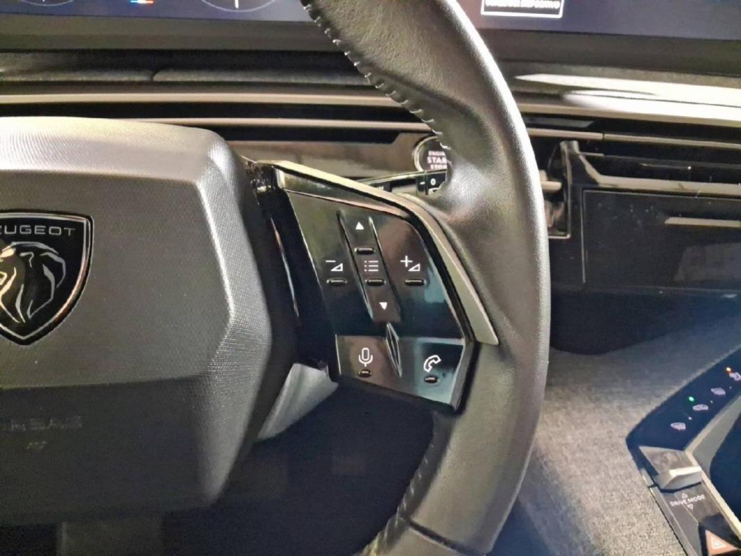 Peugeot 5008 Hybrid 1.2 107KW Allure eDCS6