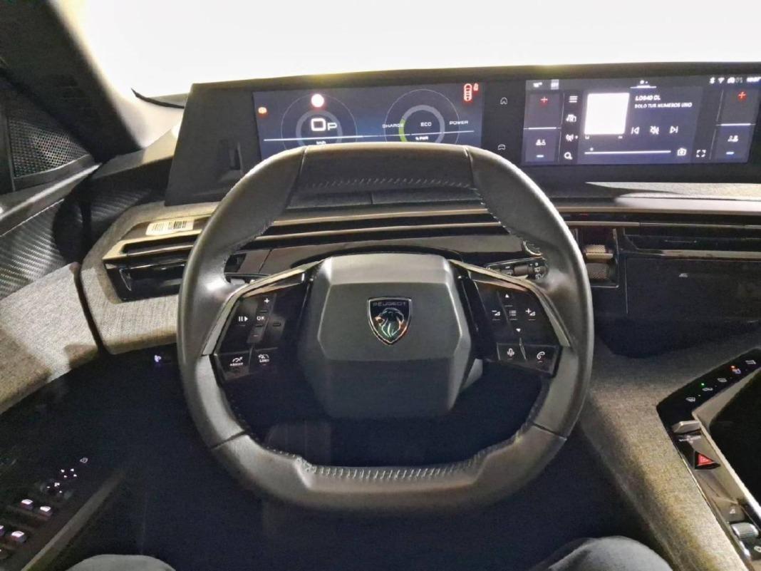 Peugeot 5008 Hybrid 1.2 107KW Allure eDCS6
