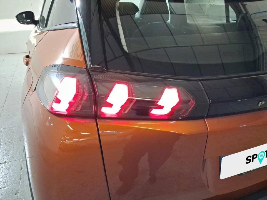 Peugeot 2008 Active Pack BlueHDI 81kW (110CV)
