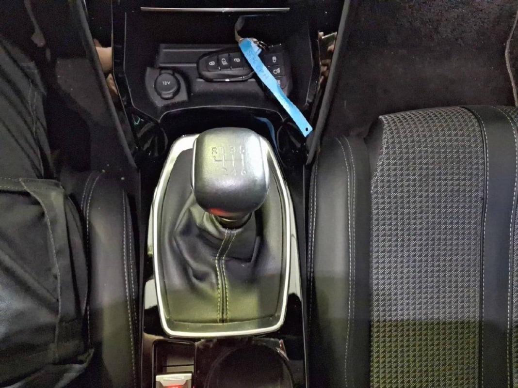 Peugeot 2008 GT Puretech 130 S&S BVM6