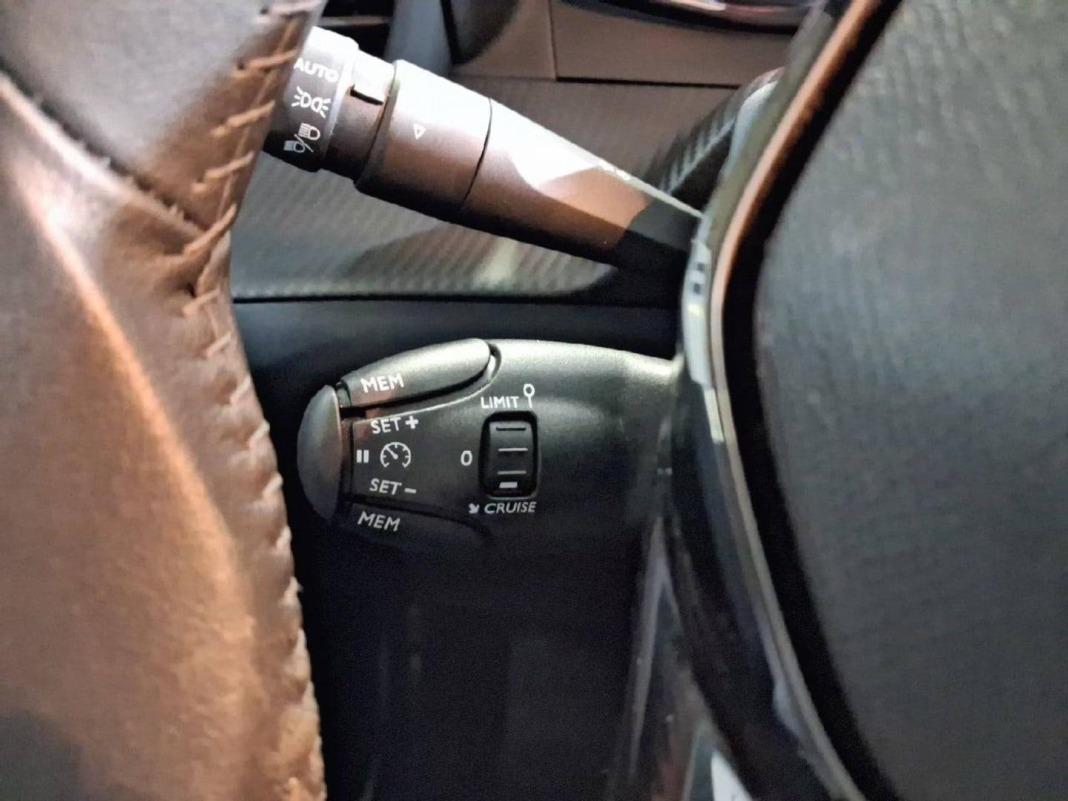 Peugeot 2008 Active Puretech 100 S&S 6 Vel. MAN