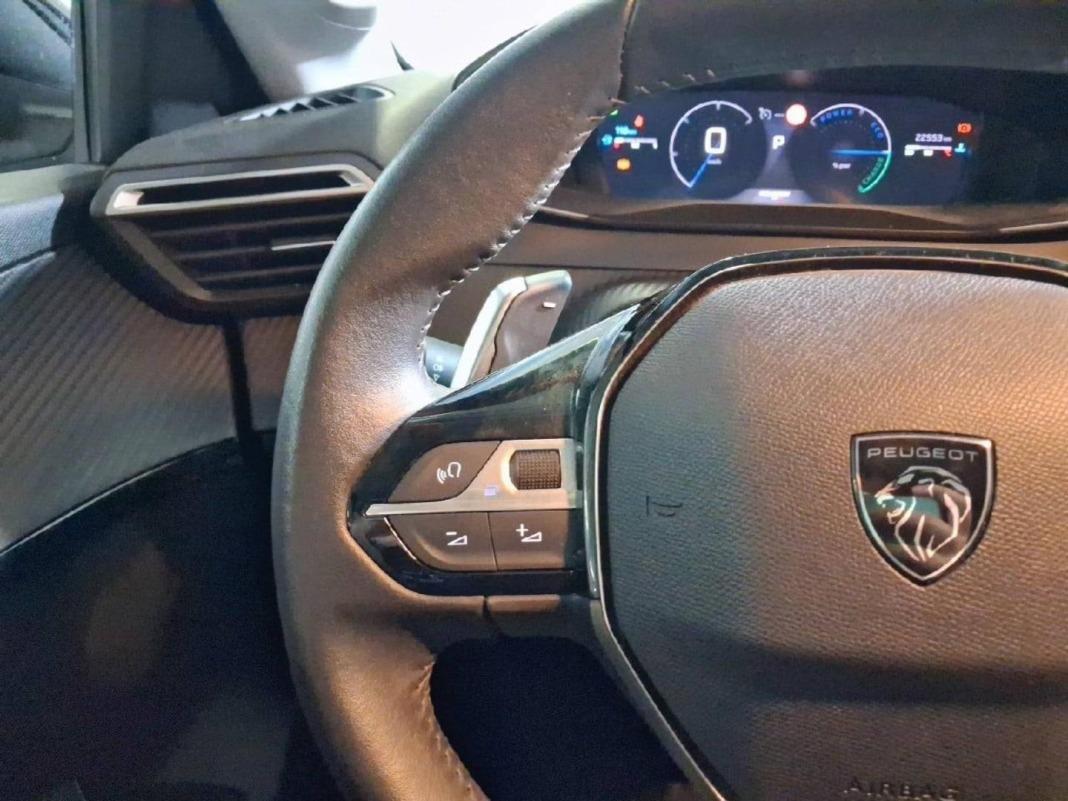 Peugeot 208 Allure HYBRID 100 eDCS6