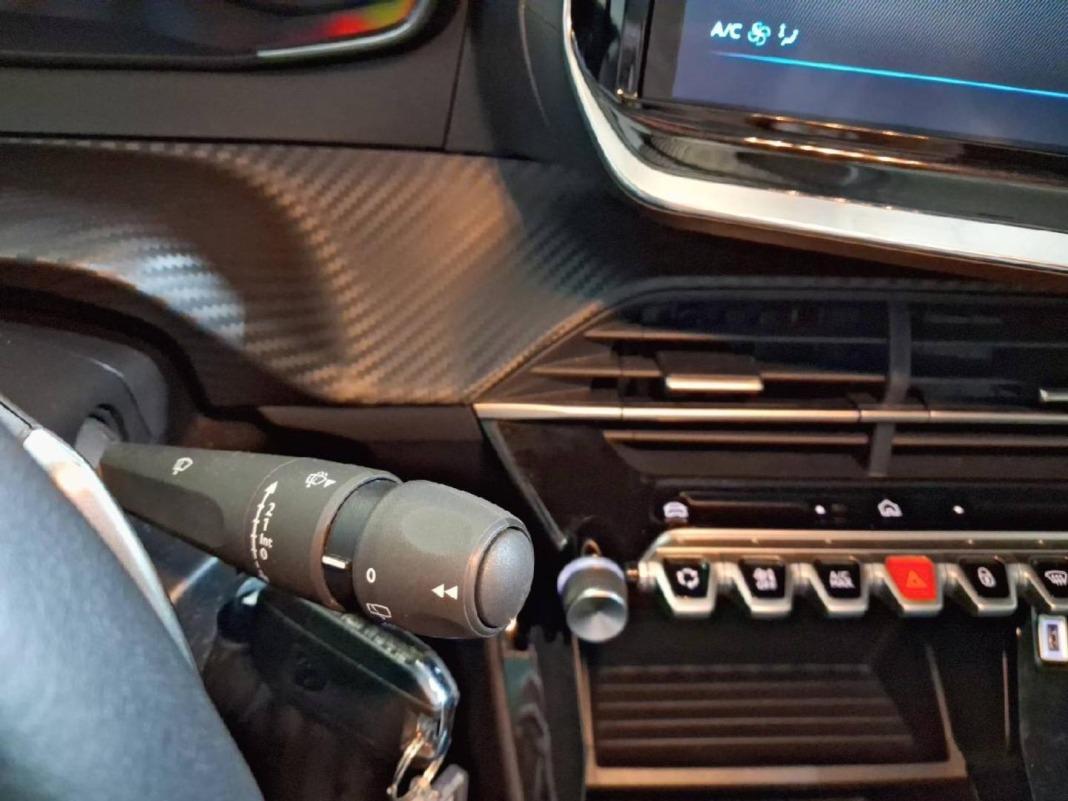 Peugeot 208 Style HYBRID 110 eDCS6