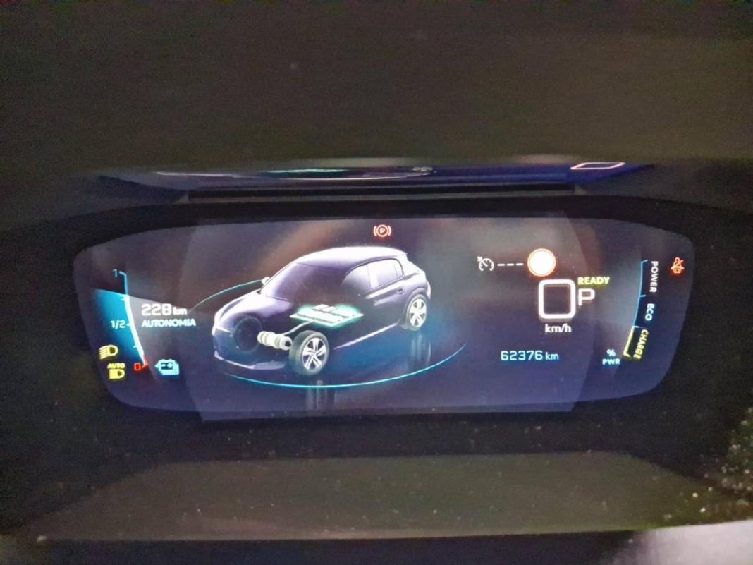 Peugeot E-208 Eléctrico GT