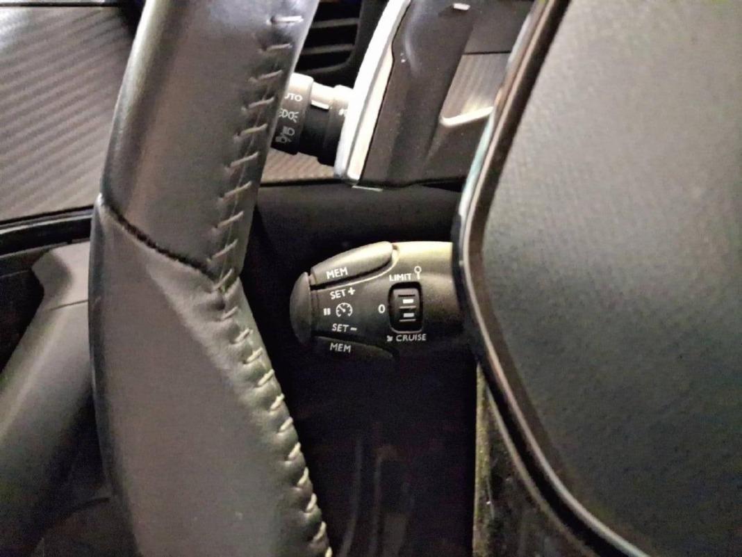 Peugeot 2008 Allure Pack Puretech 130 S&S EAT8