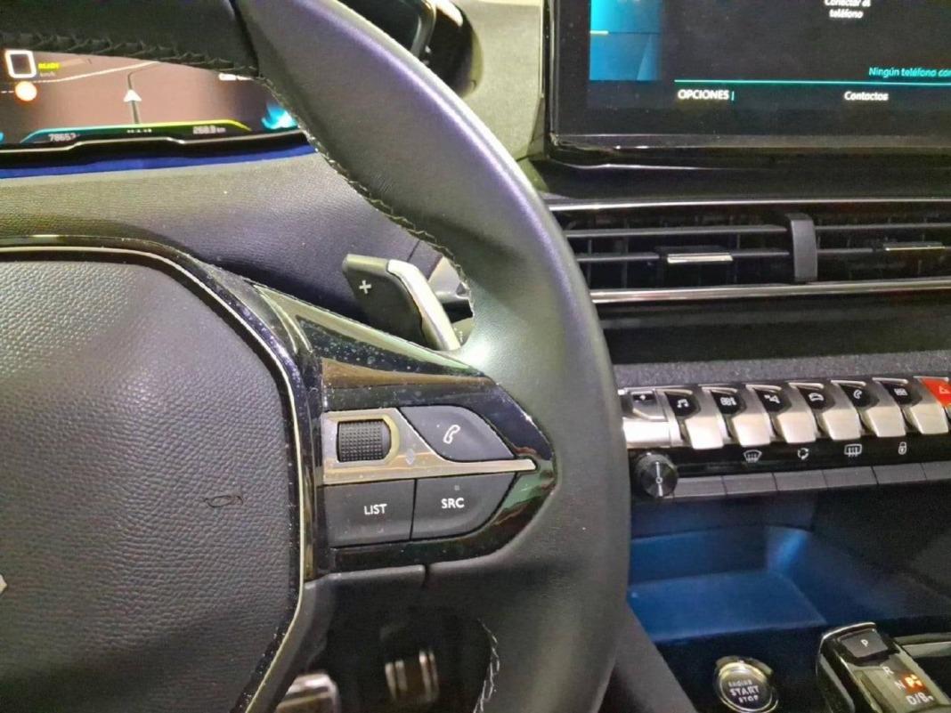 Peugeot 3008 Hybrid 300 e-EAT8 Roadtrip