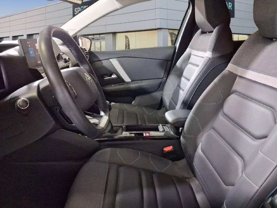 Citroen C4 PureTech 130 S&S 6v Shine