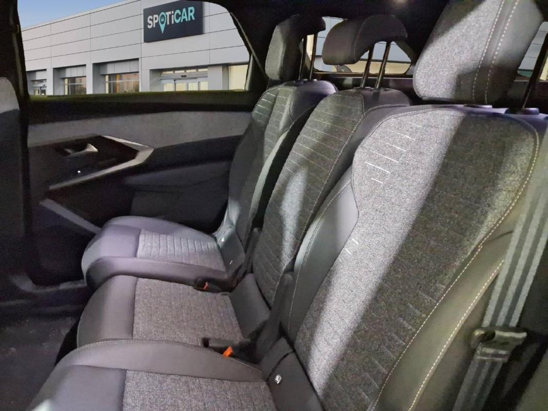 Peugeot 5008 Hybrid 1.2 107KW Allure eDCS6