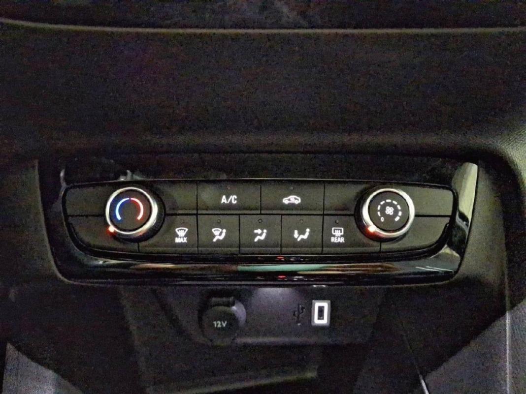 Opel Corsa 1.2T XHLHybrid 81kW GS eDCT