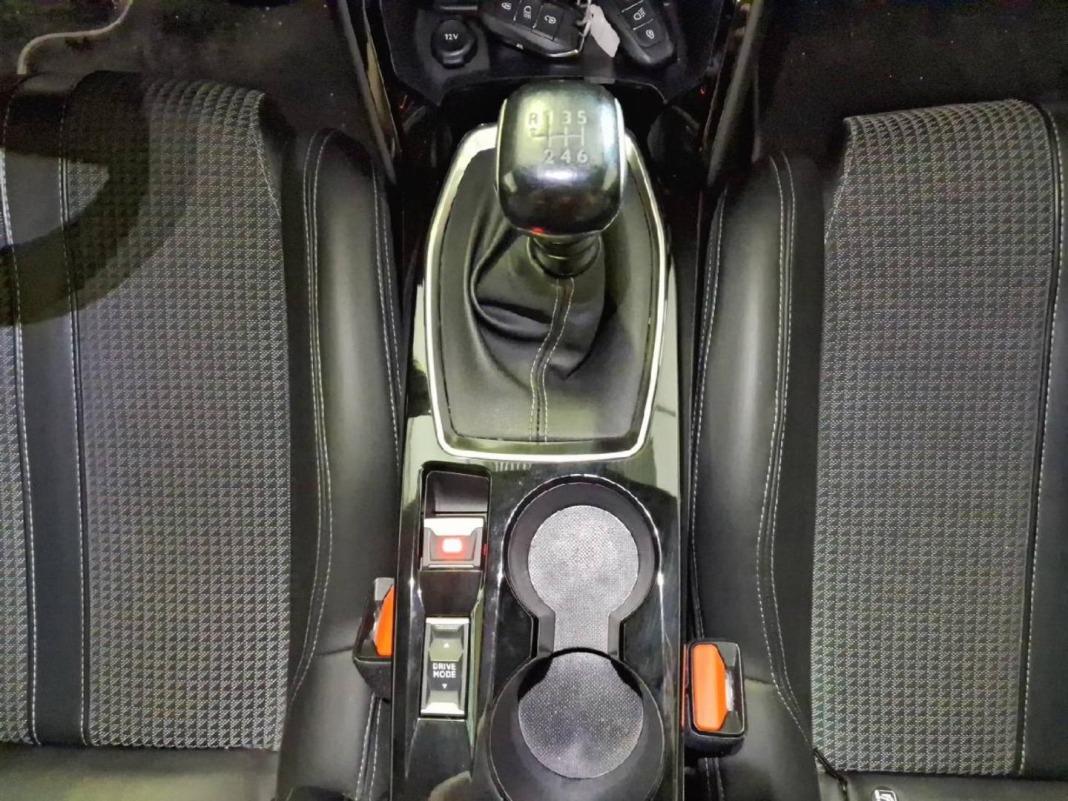 Peugeot 208 PureTech 73kW (100CV) GT