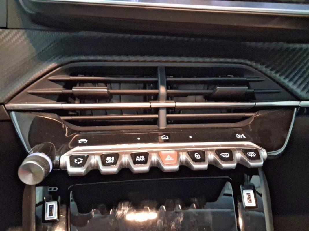 Peugeot 208 Allure Gasolina 100 S&S 6 Vel. MAN