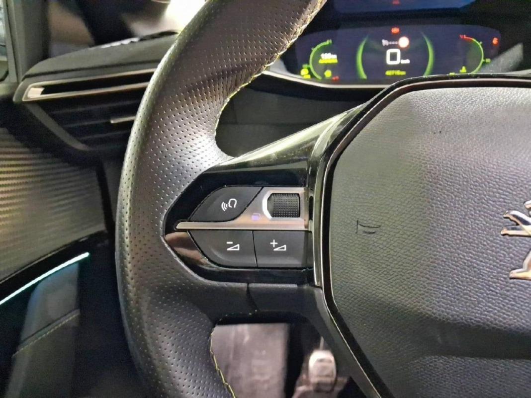 Peugeot 208 BlueHDi 73kW (100CV) GT