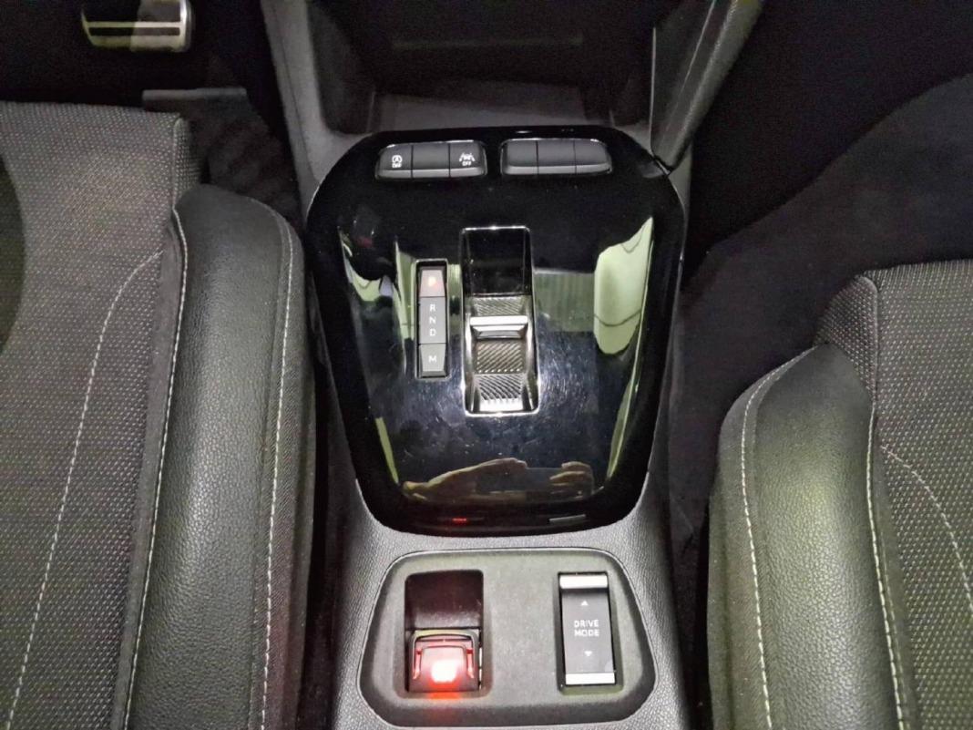 Opel Corsa 1.2T XHLHybrid 74kW GS eDCT